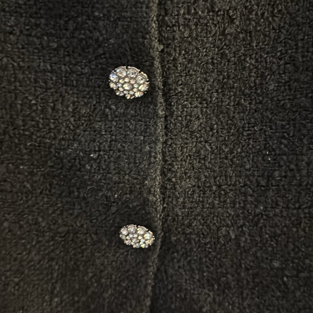 H&M Tweed Black Mini Skirt Size 8 GUC With Front Buttons - Picture 2 of 6